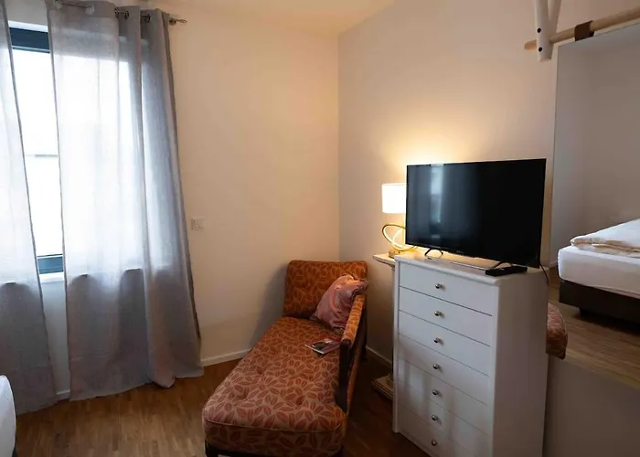 Mit Dem Aufzug In 03 Nahe Koeln 公寓 普尔海姆